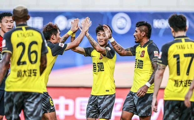 深圳主场击败恒大，豪取三分的简单介绍