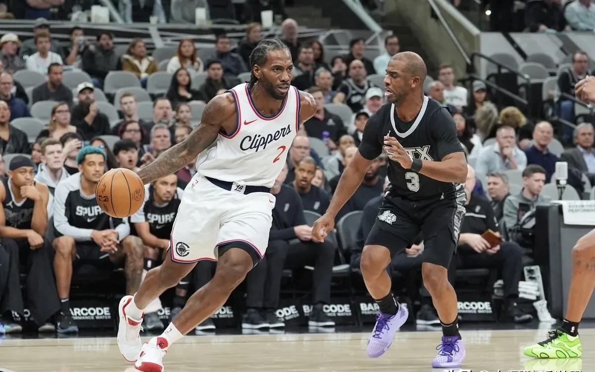 世俱杯-马刺双塔统治内线，登顶西部领先的简单介绍