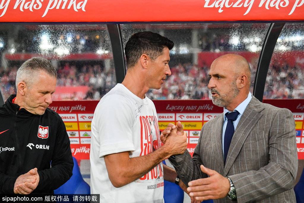 波兰队备战备受技术教练关注