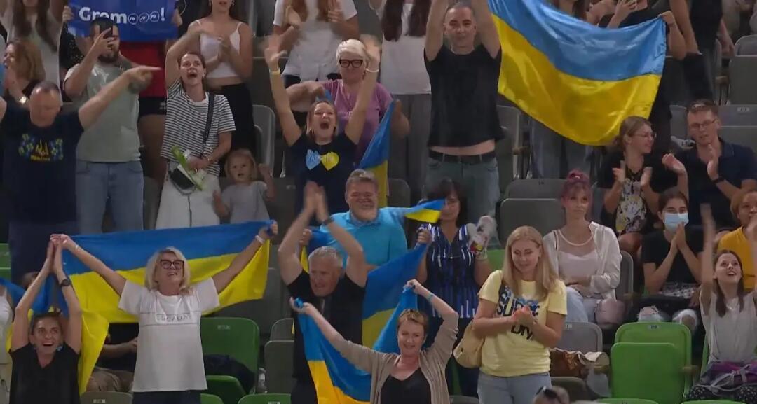 世俱杯奖金-荷兰横扫对手，晋级前途光明的简单介绍