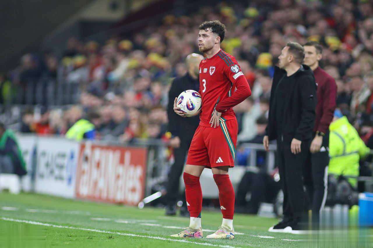 比利时队在最新比赛中获得三分