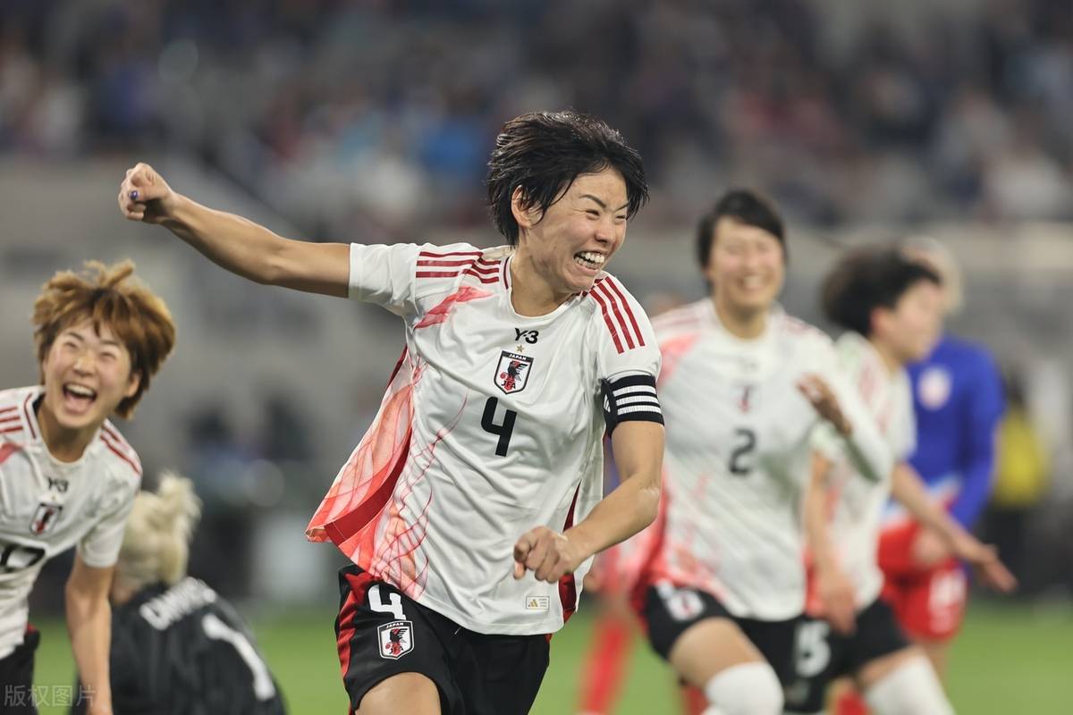 世俱杯分组-尼日利亚女足击败对手砥砺前行，实力强劲