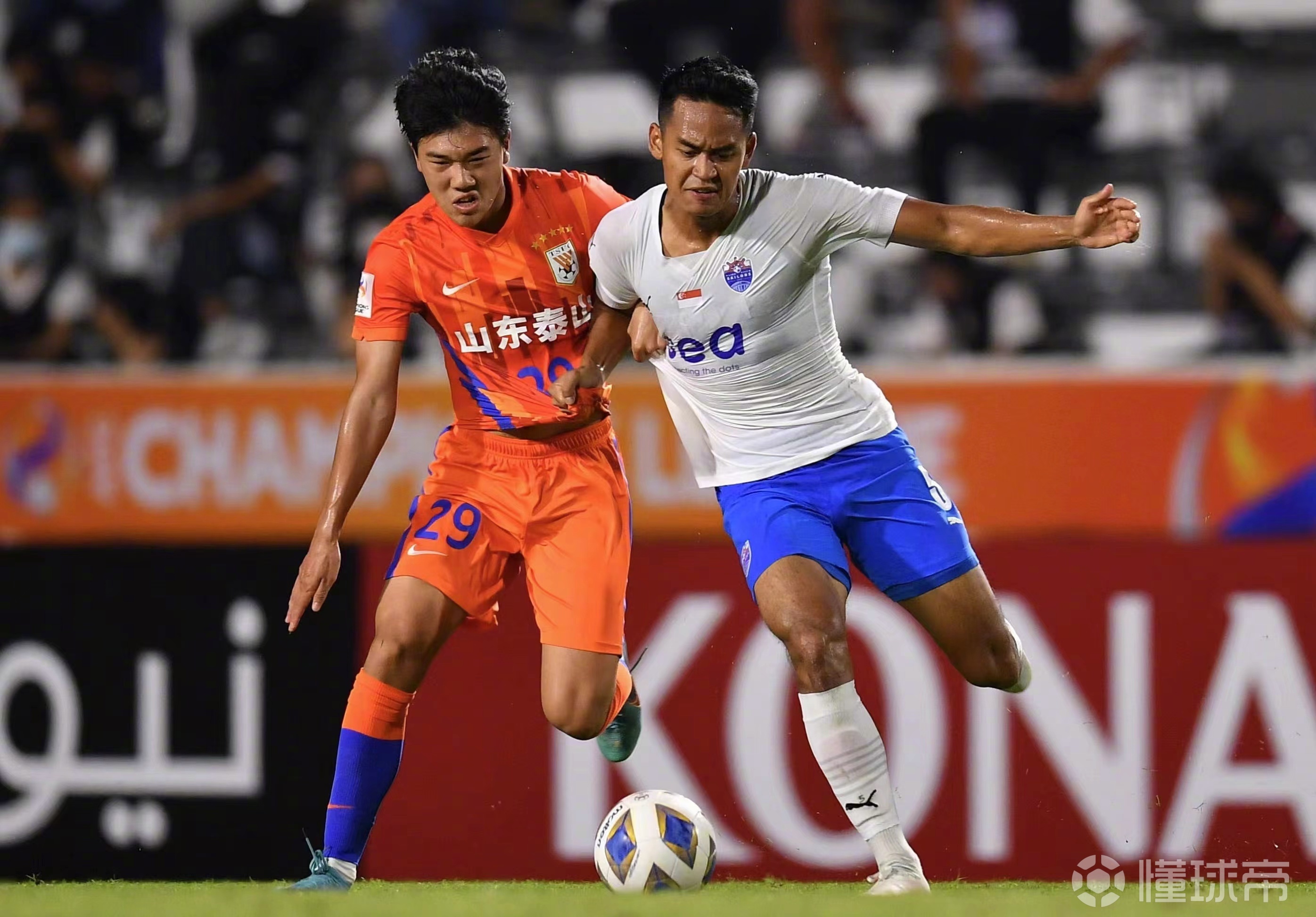 巴塞罗那逆境求生存，团结拼搏冲击顶级的简单介绍