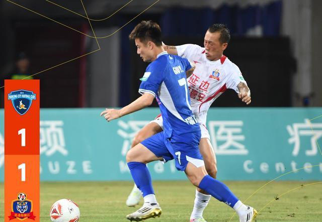 世俱杯分组-战火再度燃起！国内足球场上球队激战正酣