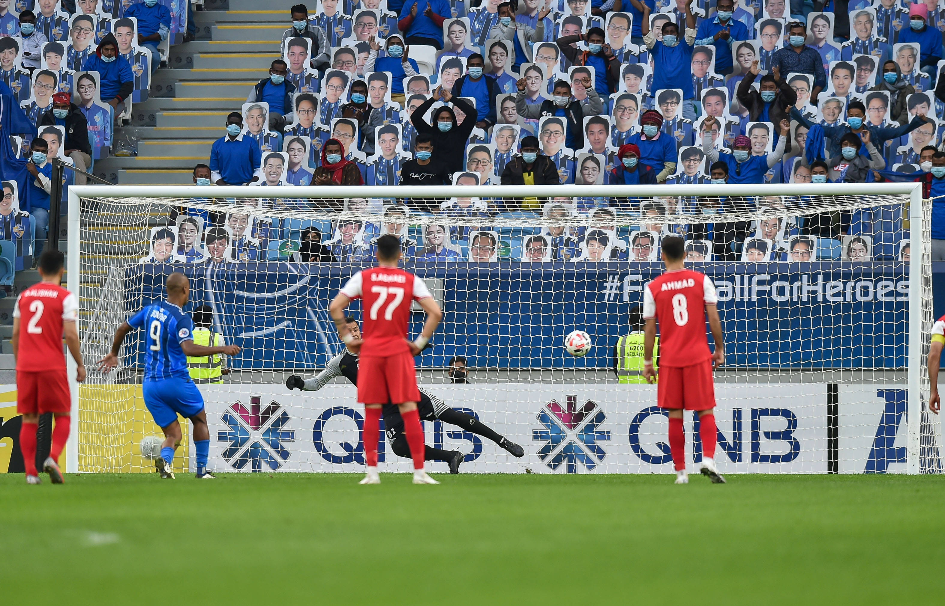 富勒姆阵容调整，引发球迷讨论热烈！