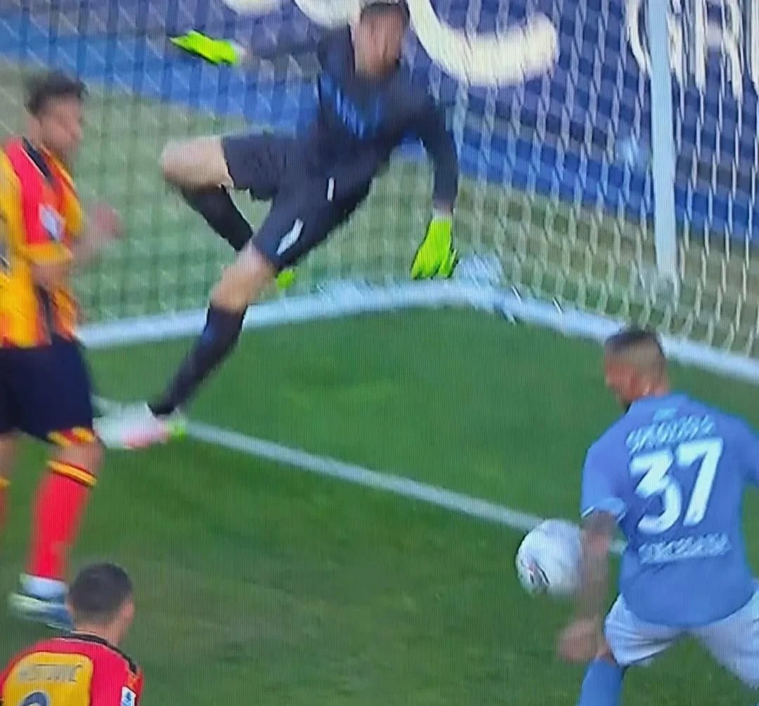 关于那不勒斯中场精妙传球，助攻率队取胜的信息