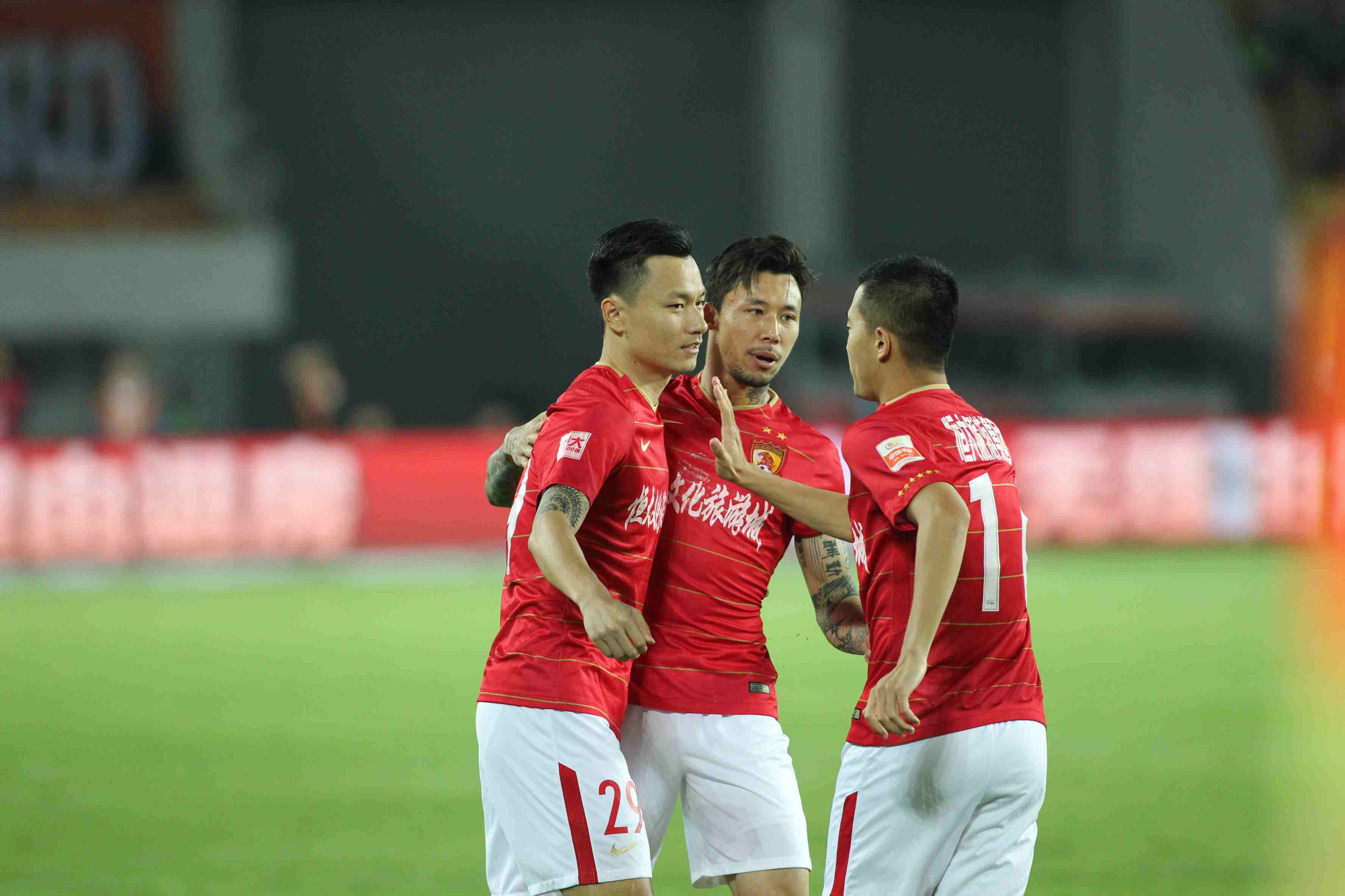 沈阳宏运主场不敌山东鲁能，遭遇连败