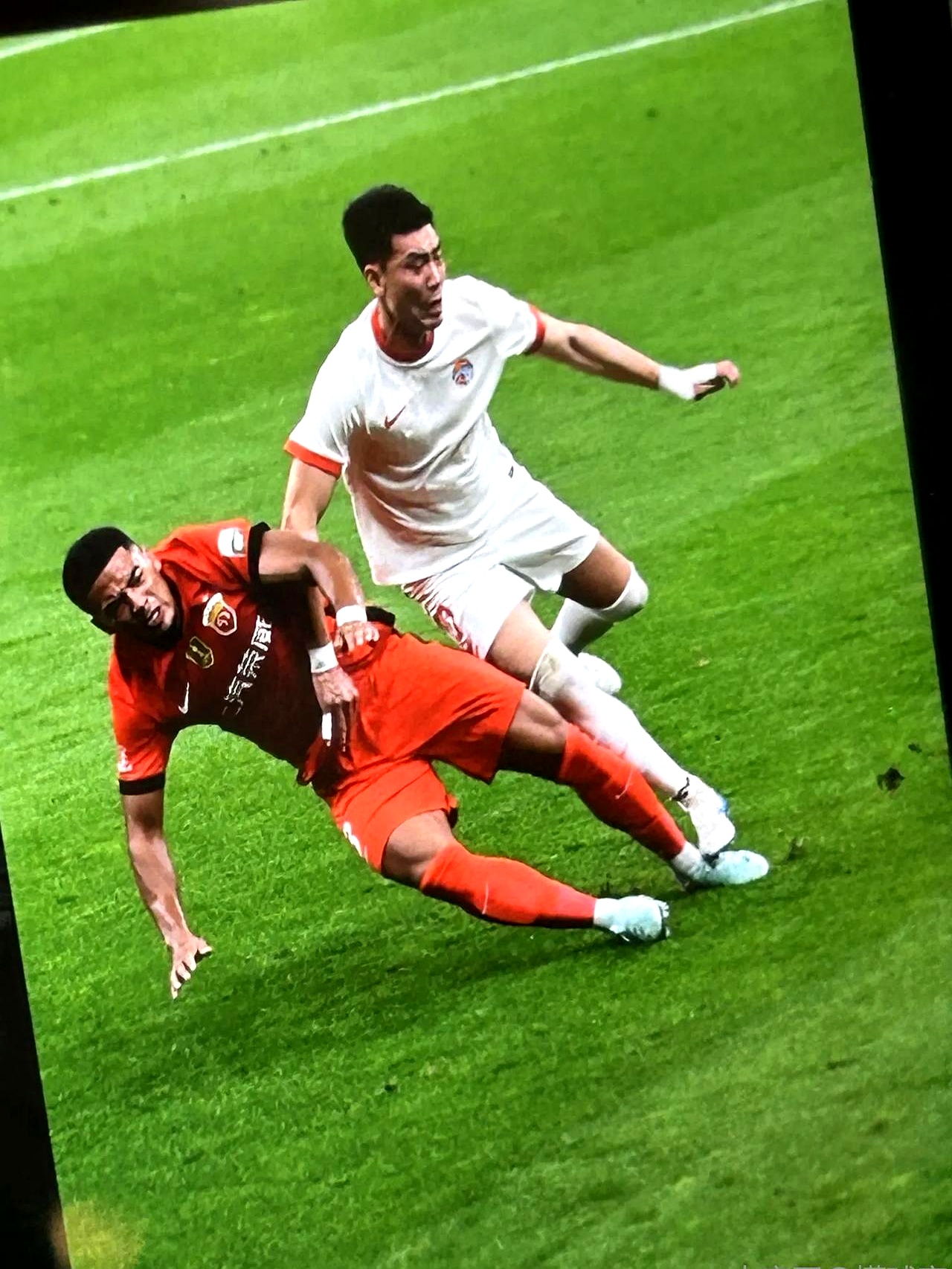 世俱杯赛程-关于足球赛事中风生水起，球员们备战紧张的信息