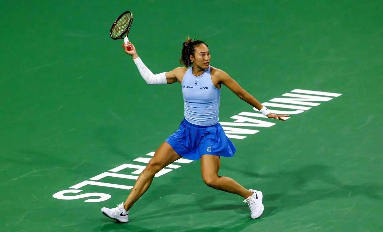 包含赫尔佐费斯特队员高效配合，力挫对手获胜的词条