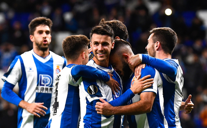 福斯特队挫败对手，险胜对手