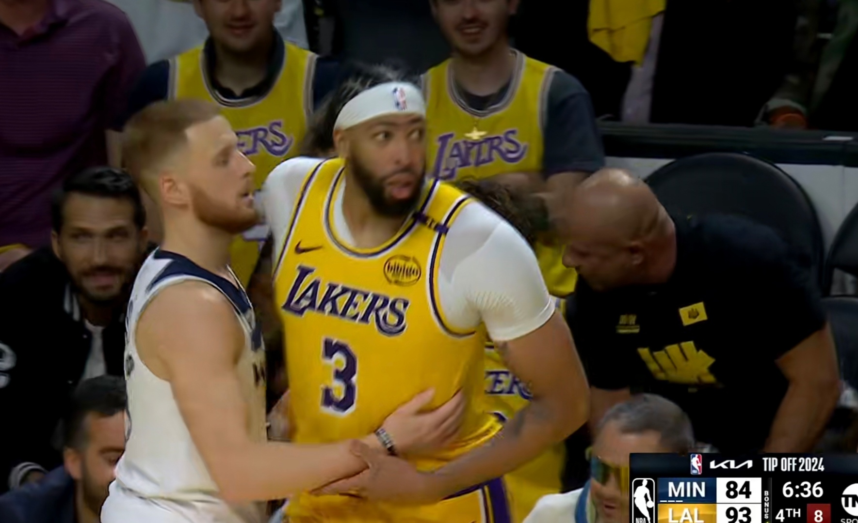 湖人主帅因战术失误遭质疑